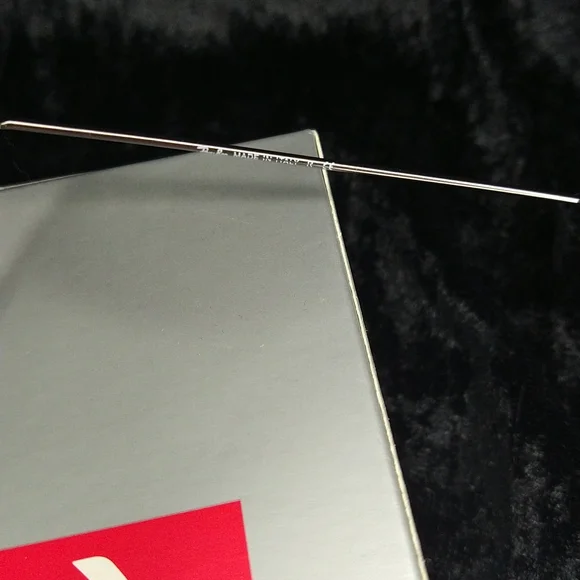 NEW!!!Ray-Ban Aviator Sun Glasses - Picture 5 of 9